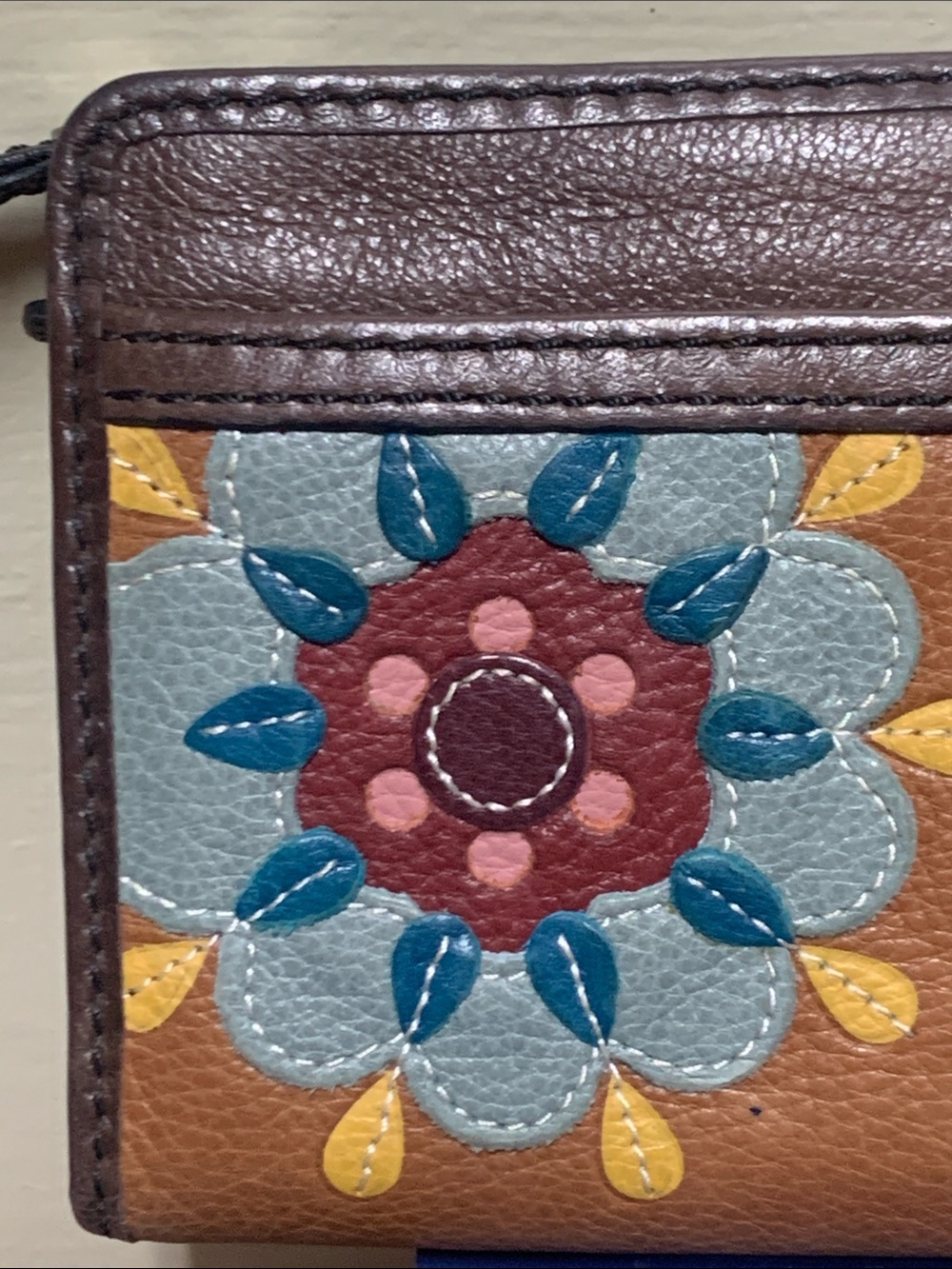 Fossil Vintage Boho Leather Wallet - Picture 7 of 12